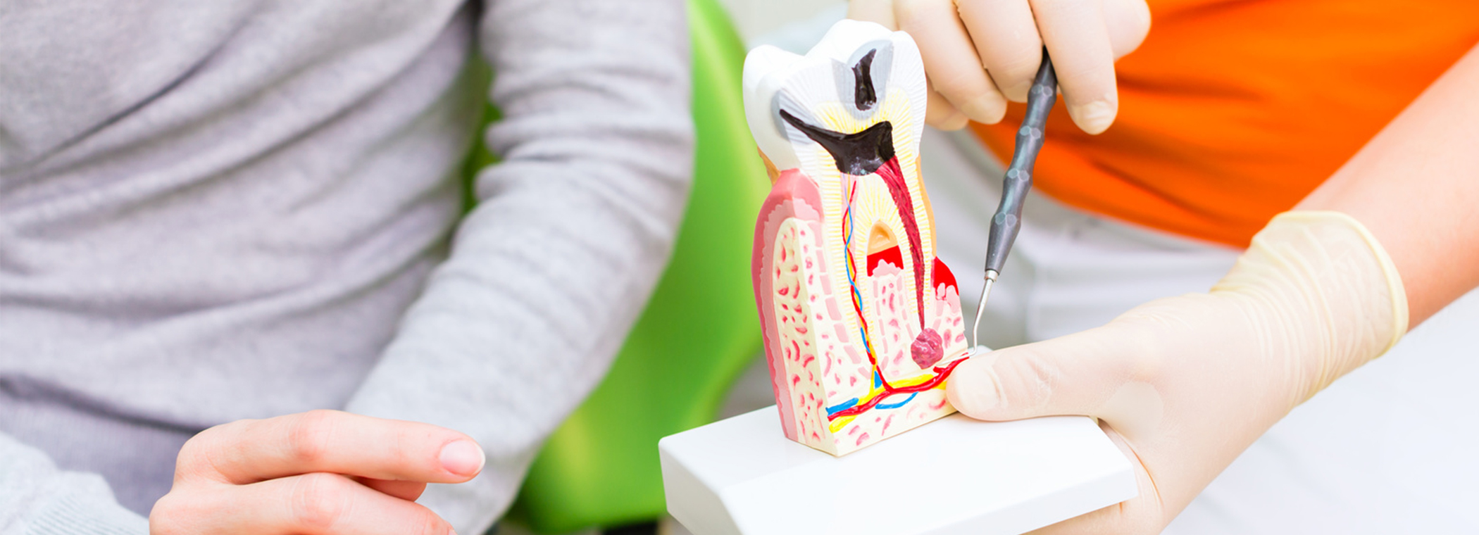 歯が痛い、黒いなどの症状の方はお気軽にご相談下さい